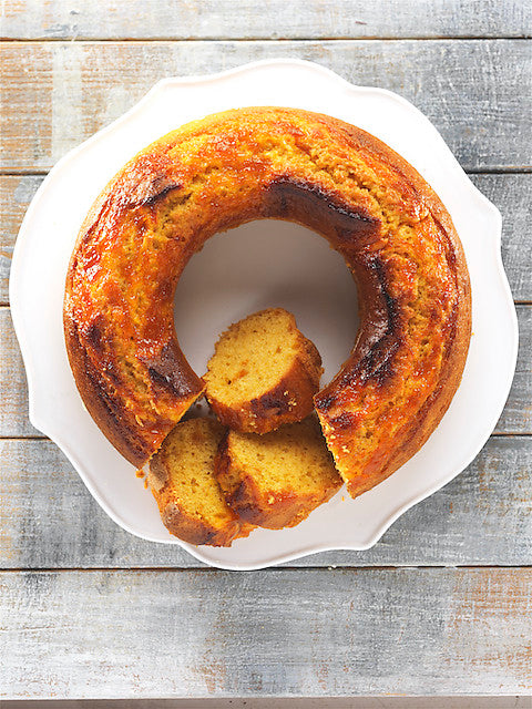 Gâteau en anneau à la compote d’abricots